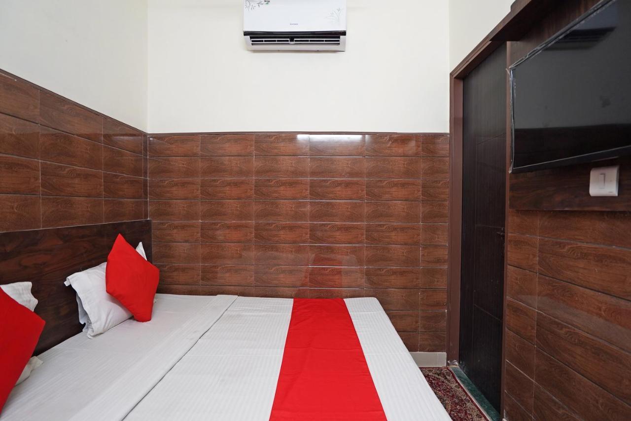 Hotel O Shri Sai Guest House Дели Экстерьер фото