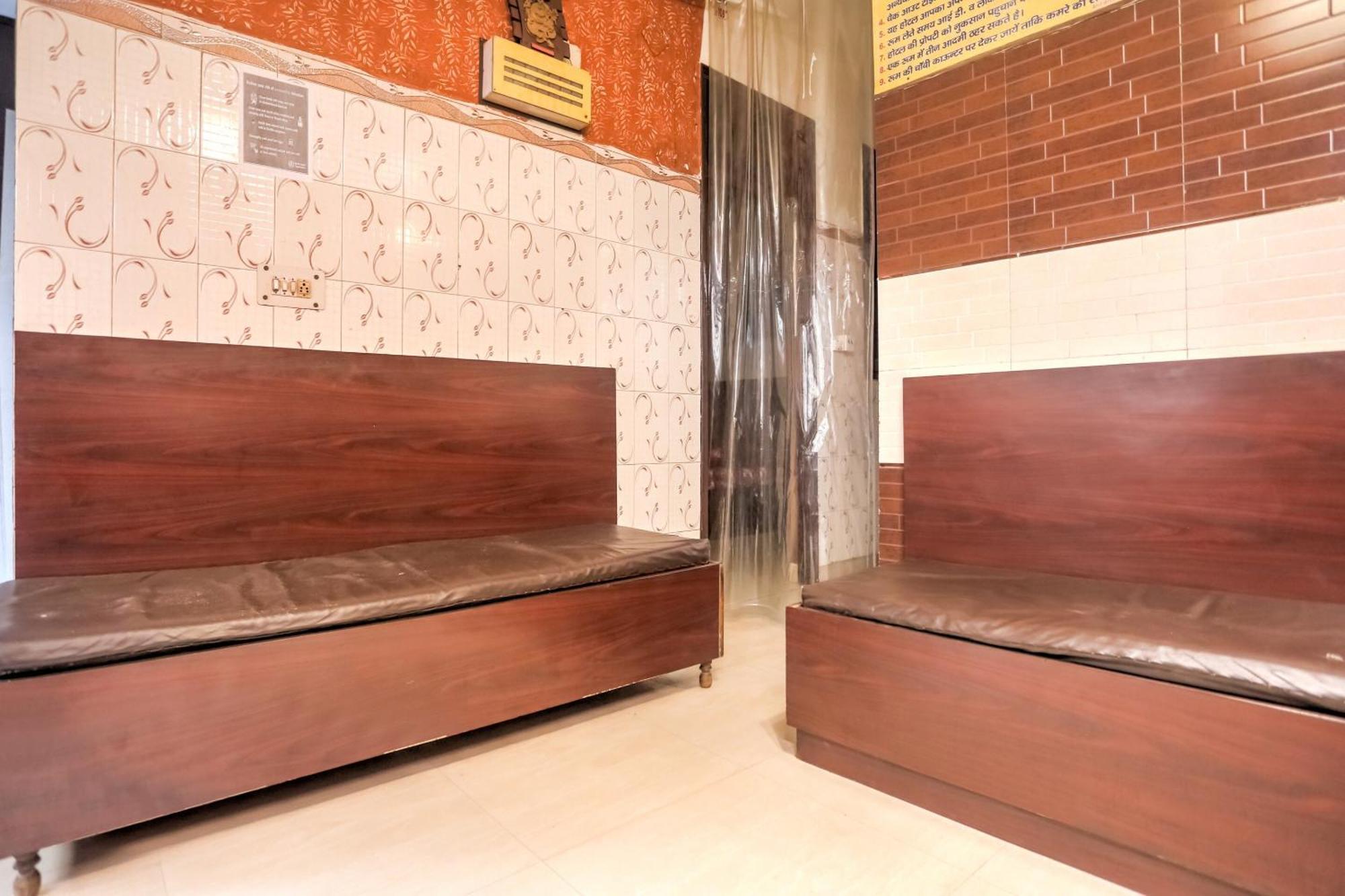 Hotel O Shri Sai Guest House Дели Экстерьер фото