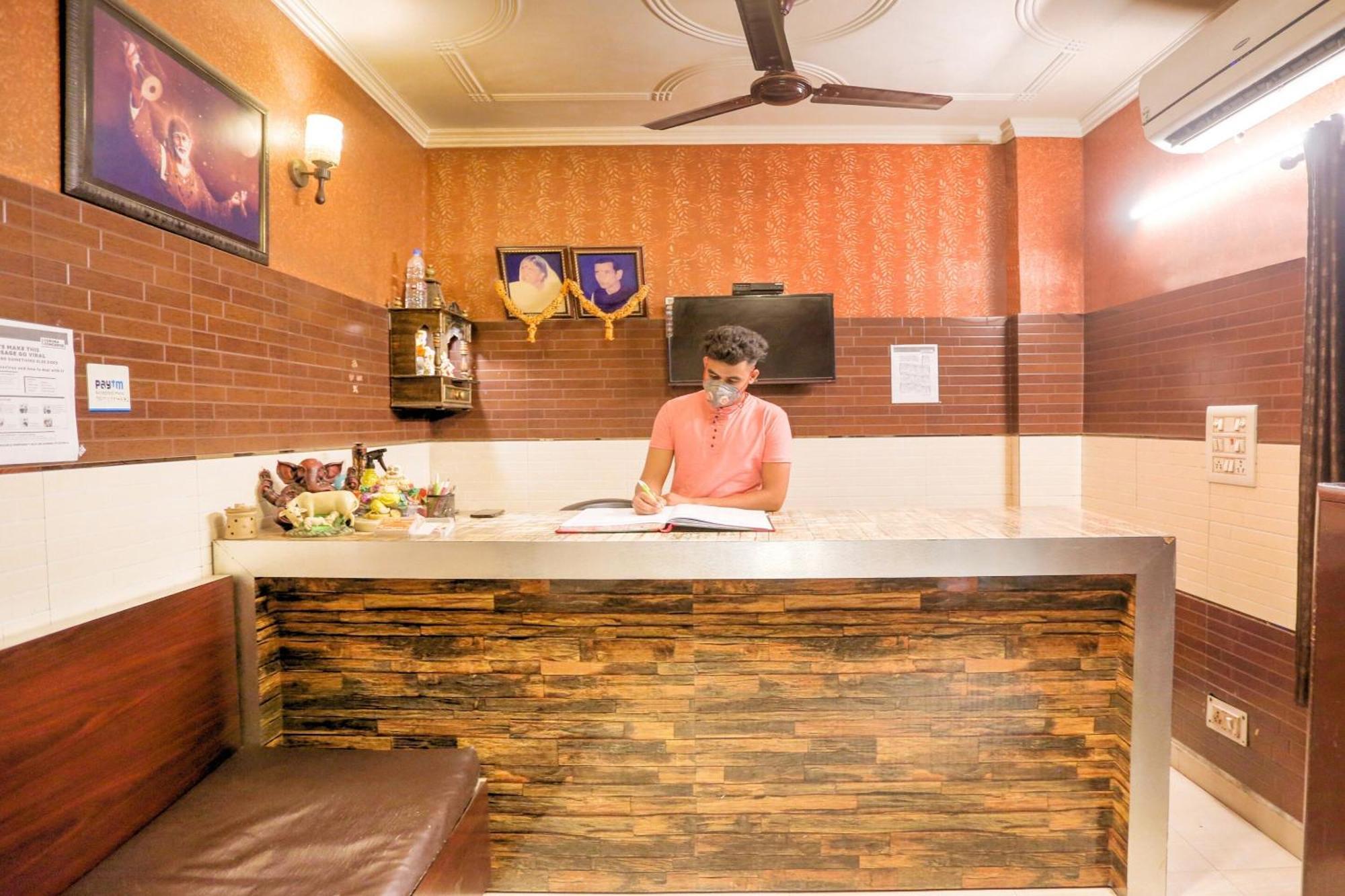 Hotel O Shri Sai Guest House Дели Экстерьер фото