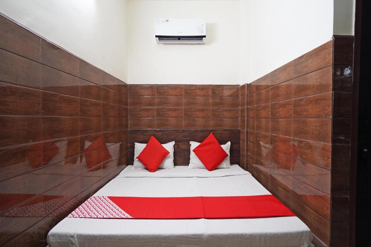 Hotel O Shri Sai Guest House Дели Экстерьер фото